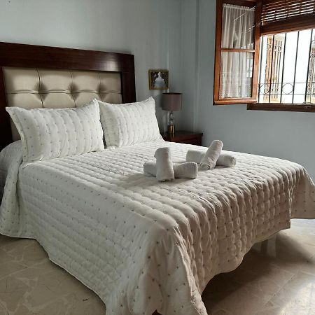 Apartamento Buen Pastor Con Parking Gratuito Córdoba Eksteriør billede