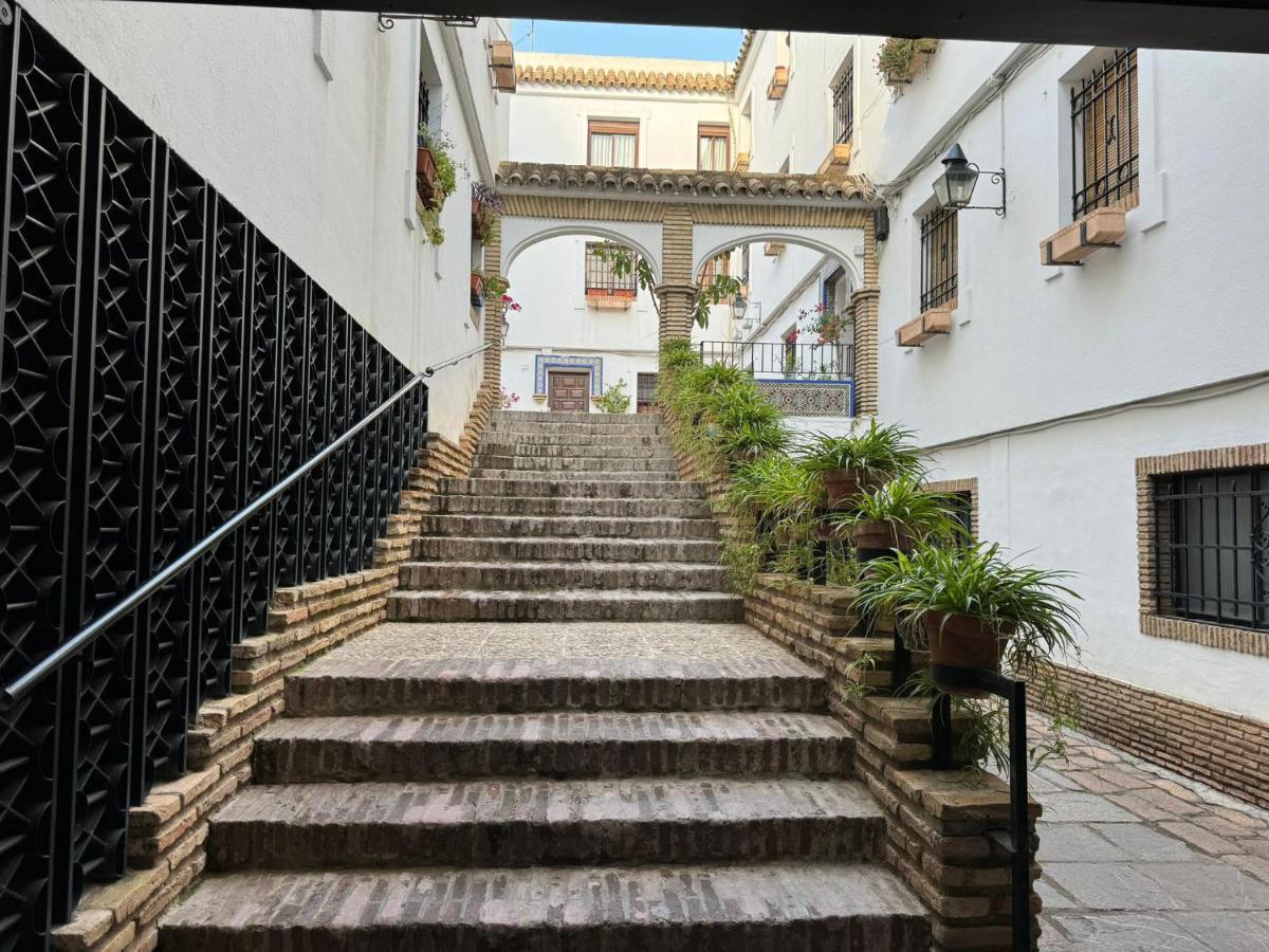 Apartamento Buen Pastor Con Parking Gratuito Córdoba Eksteriør billede