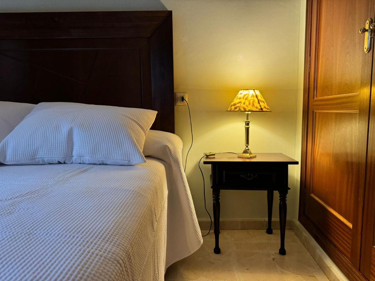 Apartamento Buen Pastor Con Parking Gratuito Córdoba Eksteriør billede