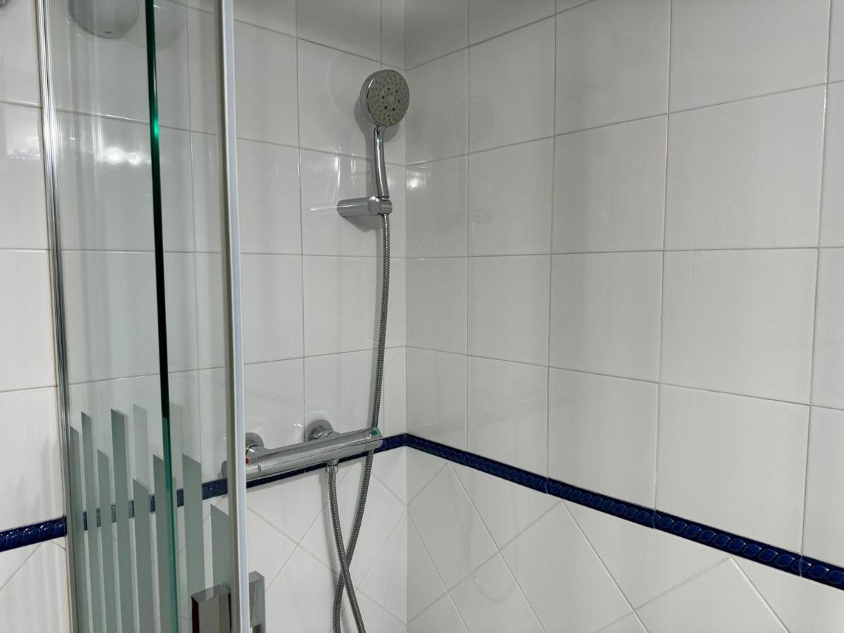Apartamento Buen Pastor Con Parking Gratuito Córdoba Eksteriør billede