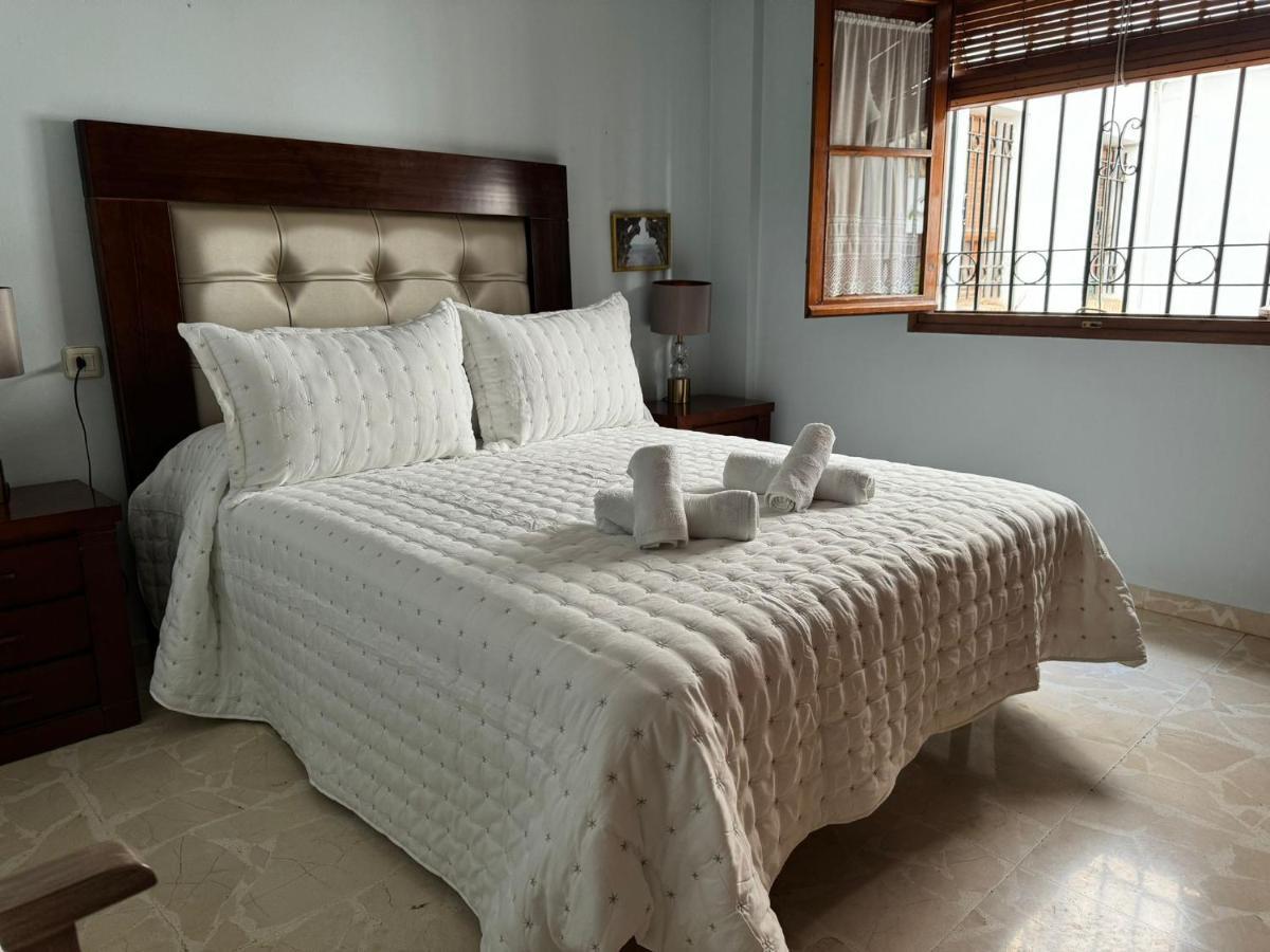 Apartamento Buen Pastor Con Parking Gratuito Córdoba Eksteriør billede