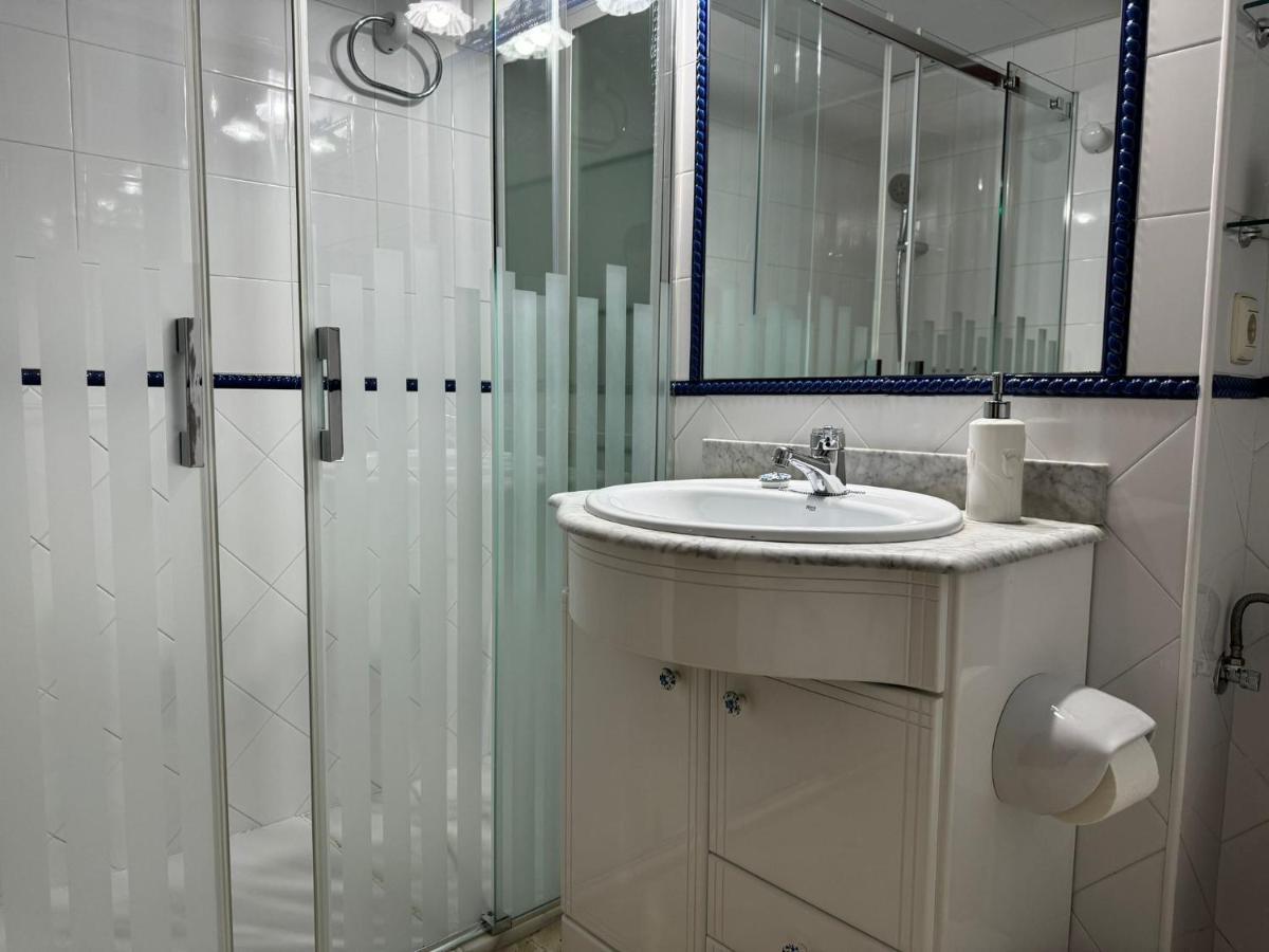 Apartamento Buen Pastor Con Parking Gratuito Córdoba Eksteriør billede